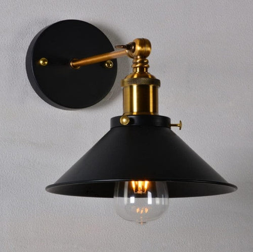 BowLift | Black elegance with adjustable light angle