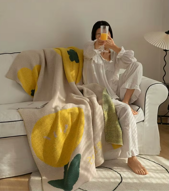 Floral Sofa Blanket – Nordic Fleece Throw | Bowlift