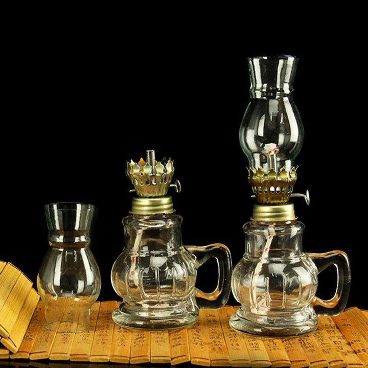 Vintage Kerosene Oil Lamp | Bowlift
