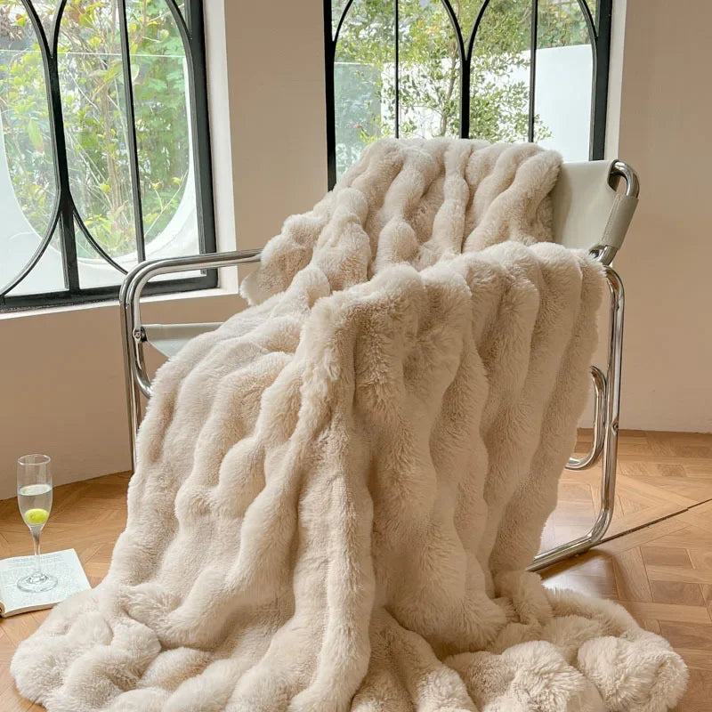 BowLift | PlushCozy | Faux Fur Winter Blanket