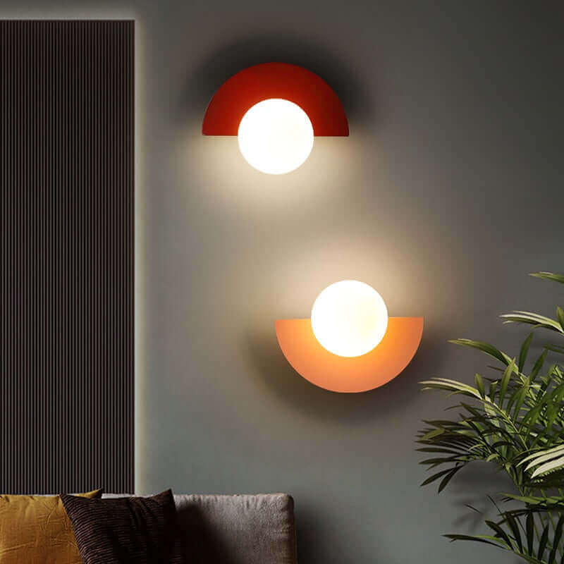 BowLift | Noorderlicht Charm - Halfmoon Wall Lamp of Metal