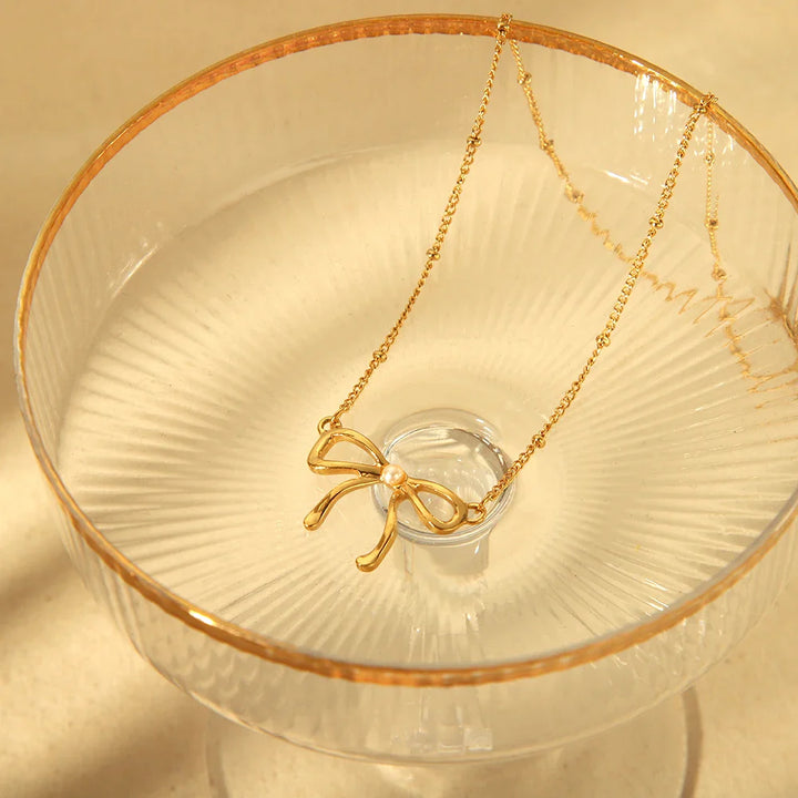 BowLift | 18k Feminine Bow Herringbone & Dainty Pearl Necklace