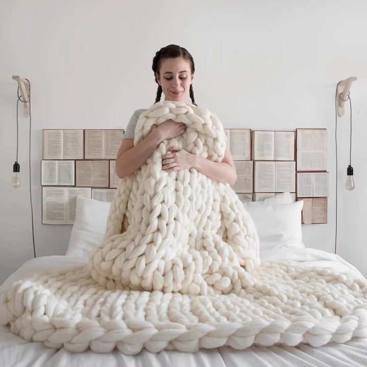 BowLift | Chunky Knit Blanket – Cozy Wool Blanket for Every Room – Soft & Warm – Perfect for Sofa and Bed
