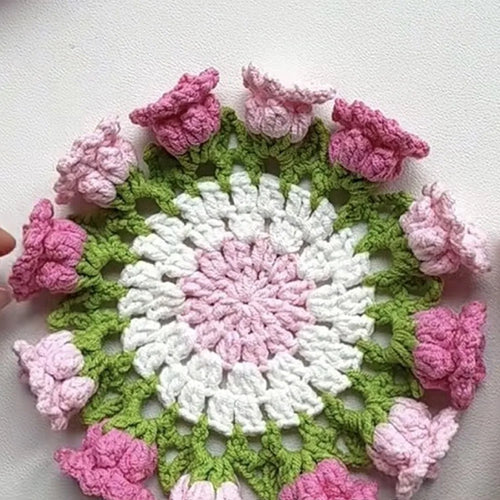 Handcrafted ConvertiBowlifte Yarn Rose Bouquet | Bowlift