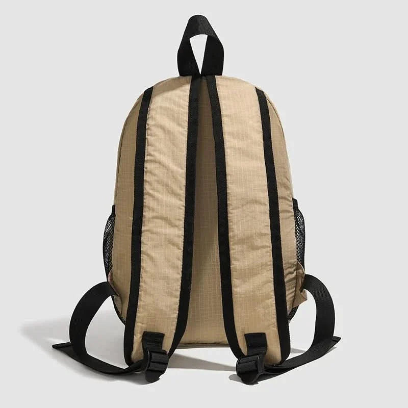 BowLift | Lightweight Women’s Outdoor Backpack with Color Block Design