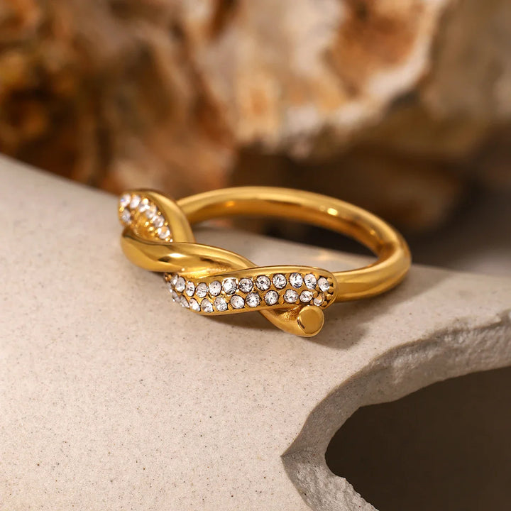 BowLift | Intertwined Diamond Accent Ring