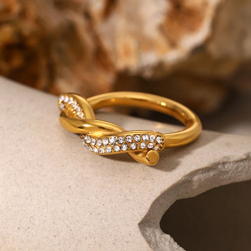 BowLift | Intertwined Diamond Accent Ring