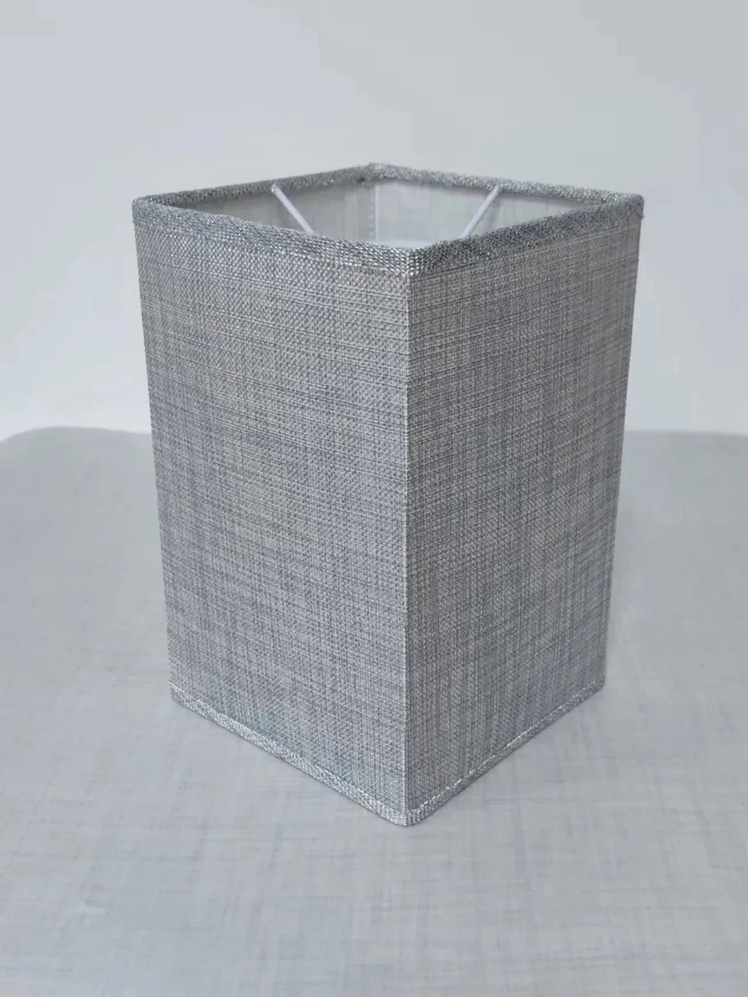 BowLift | LinenGlow | Linen lampshade for table lamps