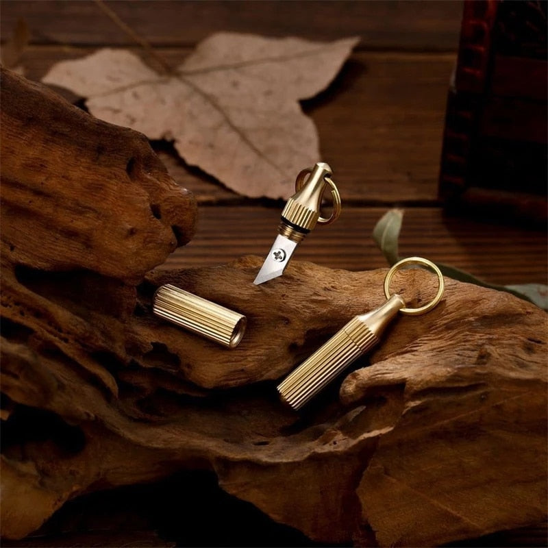 BowLift | Pocket Capsule Outdoor Survival Mini Knife