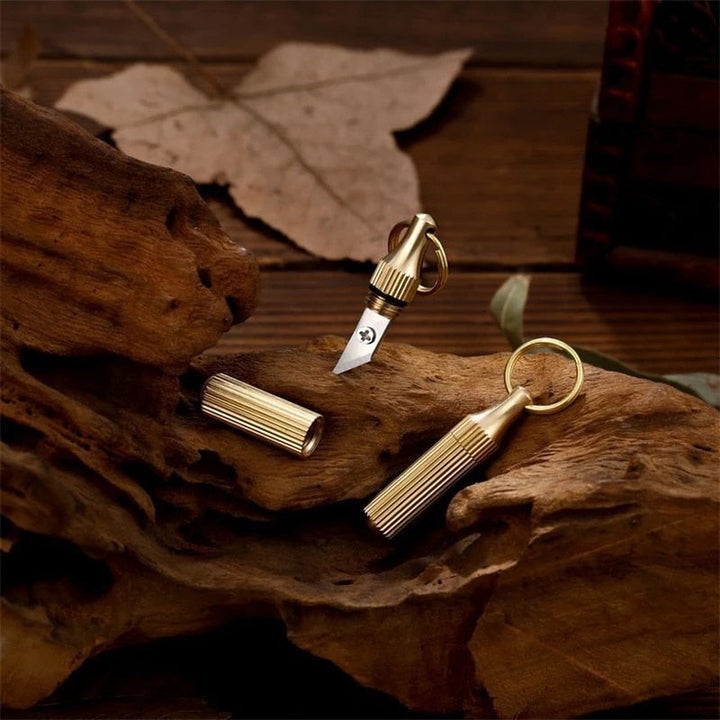Pocket Capsule Outdoor Survival Mini Knife | Bowlift