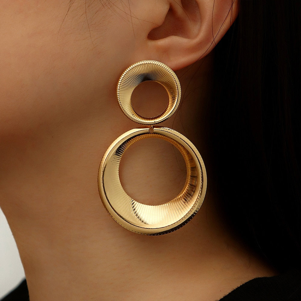 Golden Circle Earrings | Unique Statement Jewelry for a Bold Look Bowlift