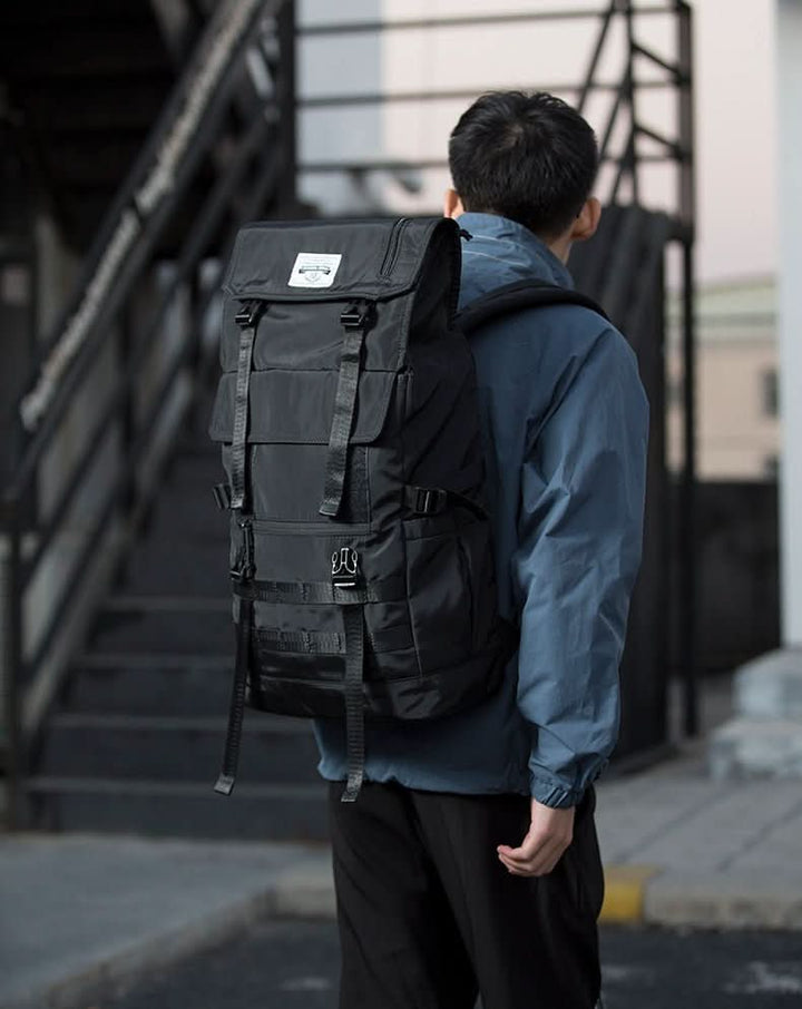 BowLift | Versatile 3-in-1 backpack for business, everyday life & traveling