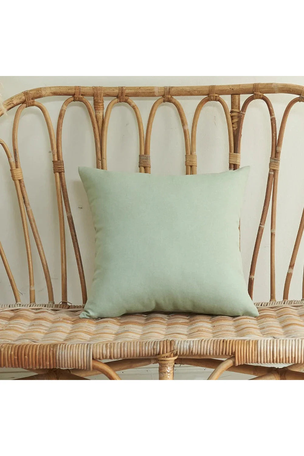 Outdoor-sofa-cushion-cover | Bowlift