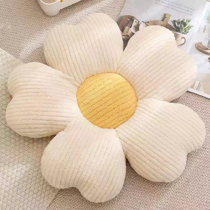 BowLift | Soft Clover Flower Decorative Pillow