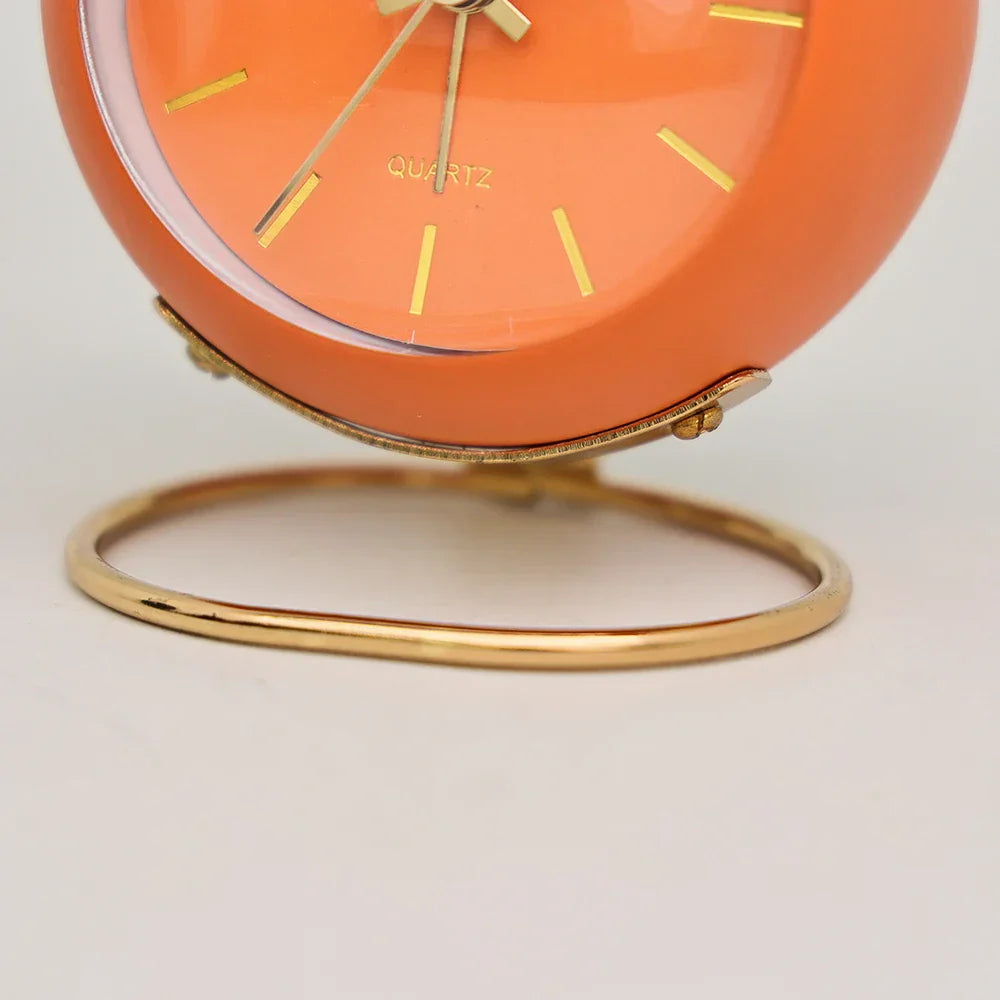 Minimalistic Scandinavian Desk Clock with Silent Quartz Movement | Bowlift
