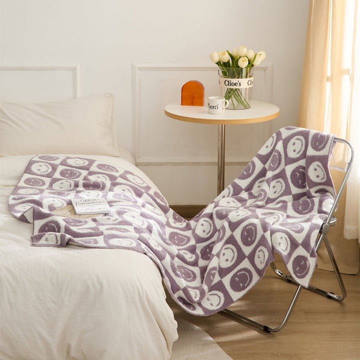 Smiley Checkered Blanket | Bowlift