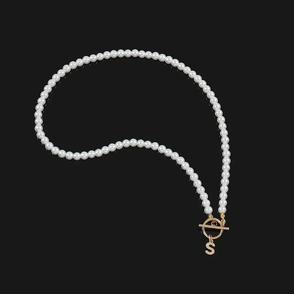 BowLift | Suse | Pearl necklace for girls with initials