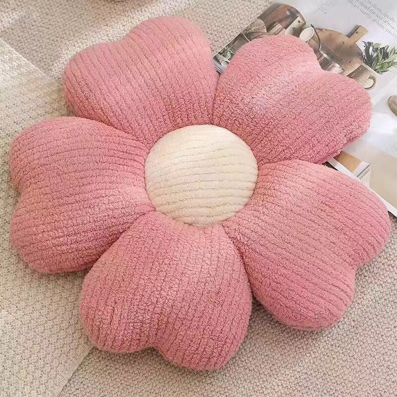 Fluffy Clover Flower Cushion | Bowlift