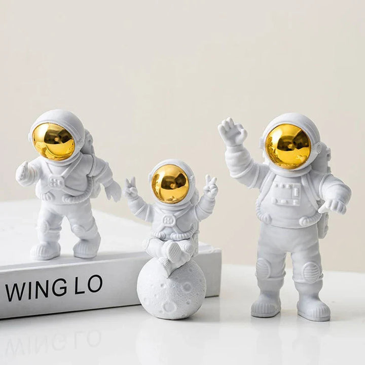 BowLift | Measure time in the company of a cosmic hero