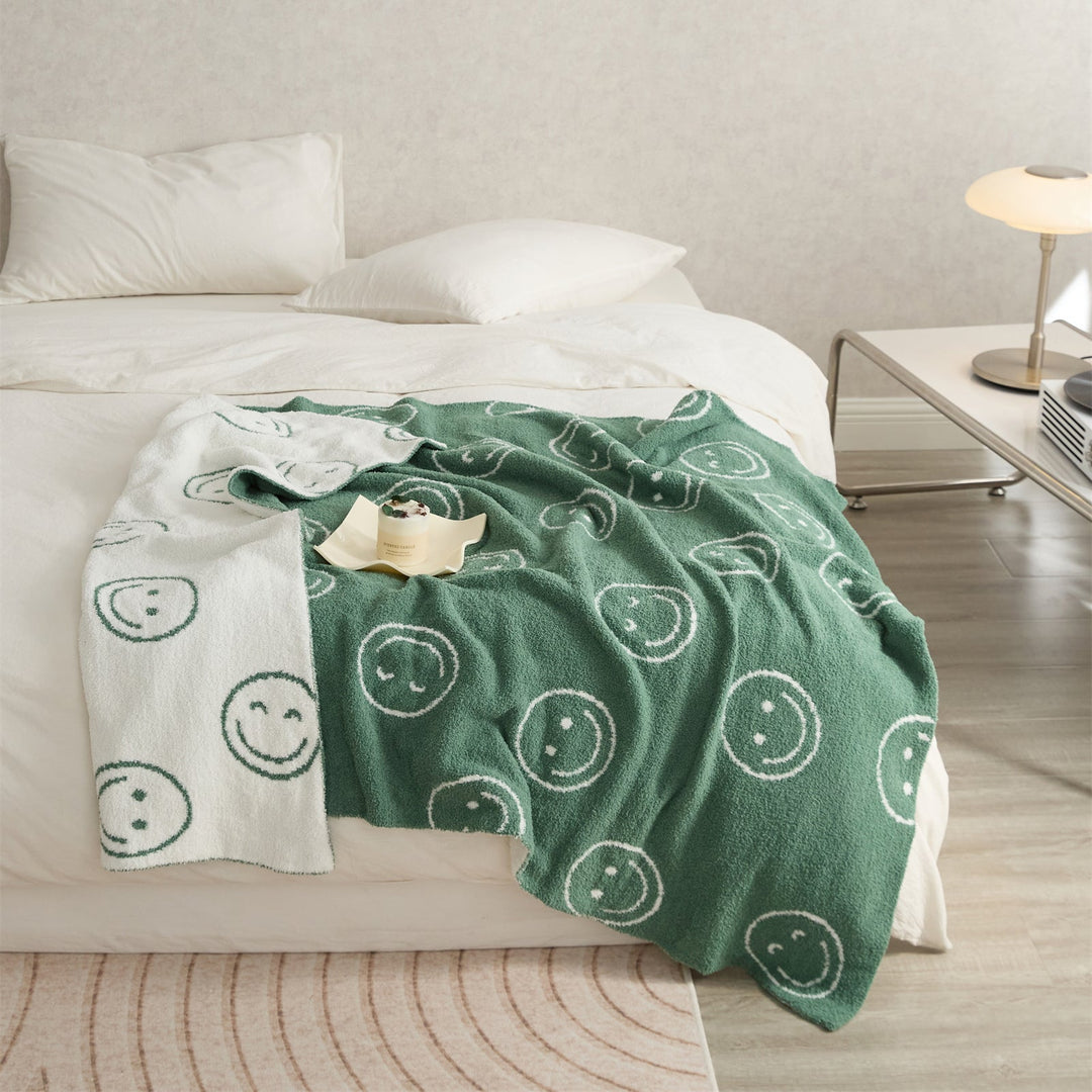 Smiley Blanket | Bowlift