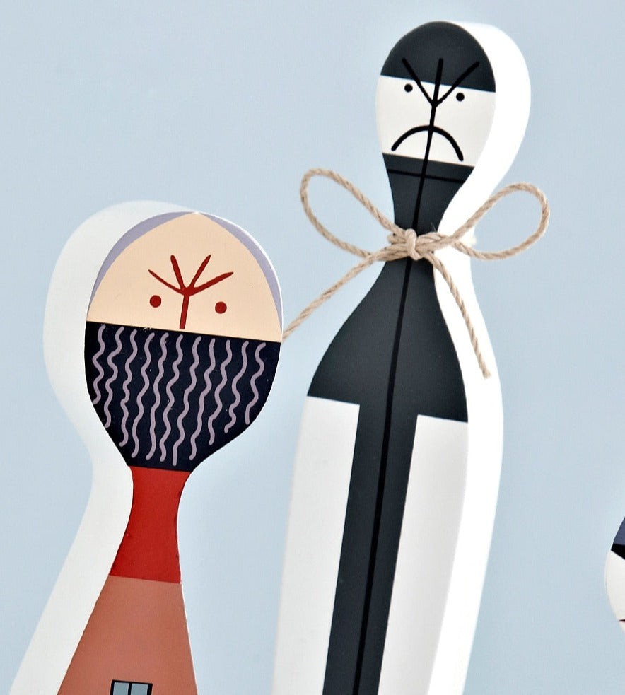 BowLift | Handcrafted Wooden Figures