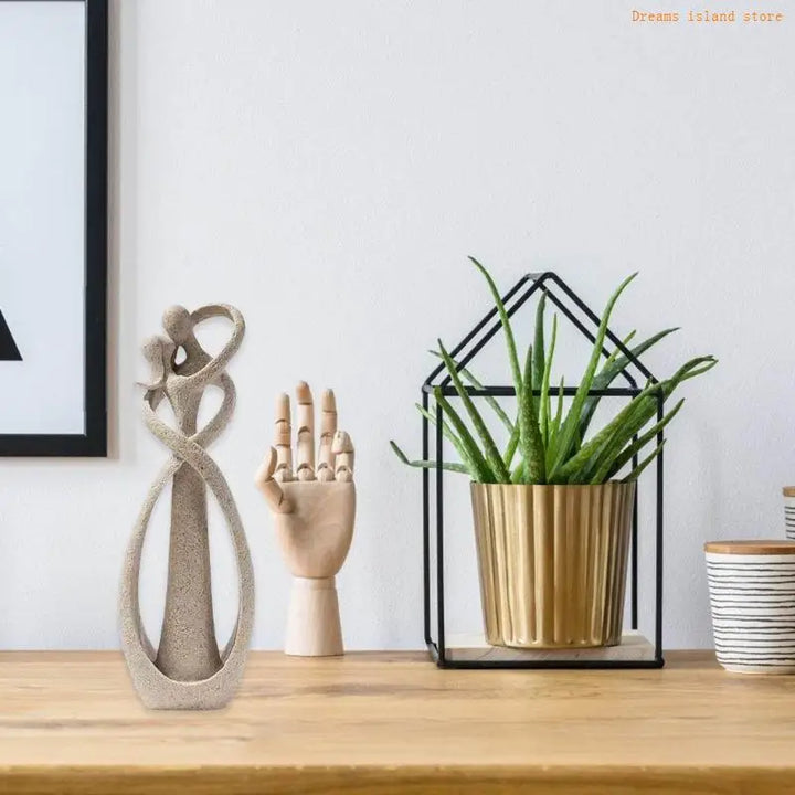 BowLift | Amavira Love Sculpture Resin | Symbol of Affection & Harmony | Romantic Design | 26 cm