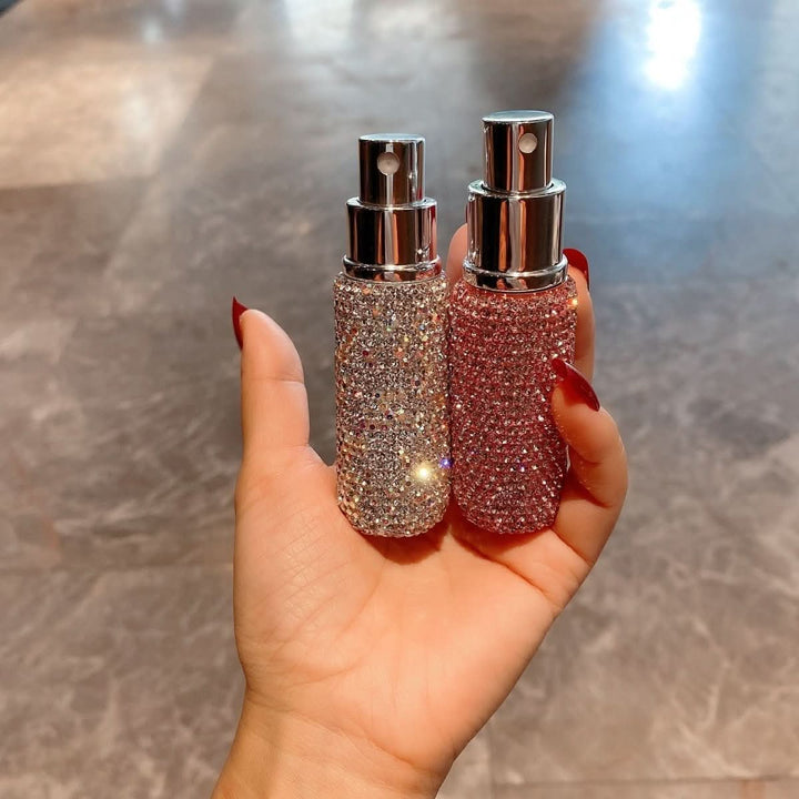 BowLift | Refillable perfume bottle in a luxurious diamond design | 10 ml travel size for on the go