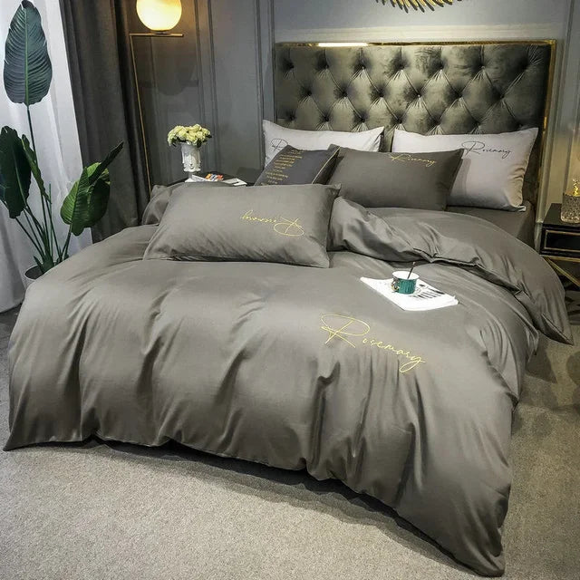 Luxury Duvet Cover with Elegant Embroidery – Soft, Breathable and High Quality | Bowlift