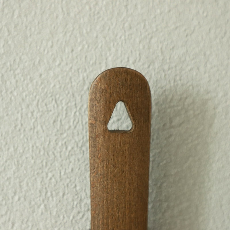 BowLift | Wooden long handle magnetic shoehorn