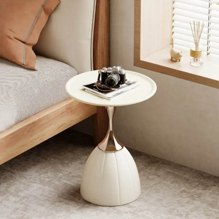 BowLift | Nordic Lotus Side Table in Scandinavian Design
