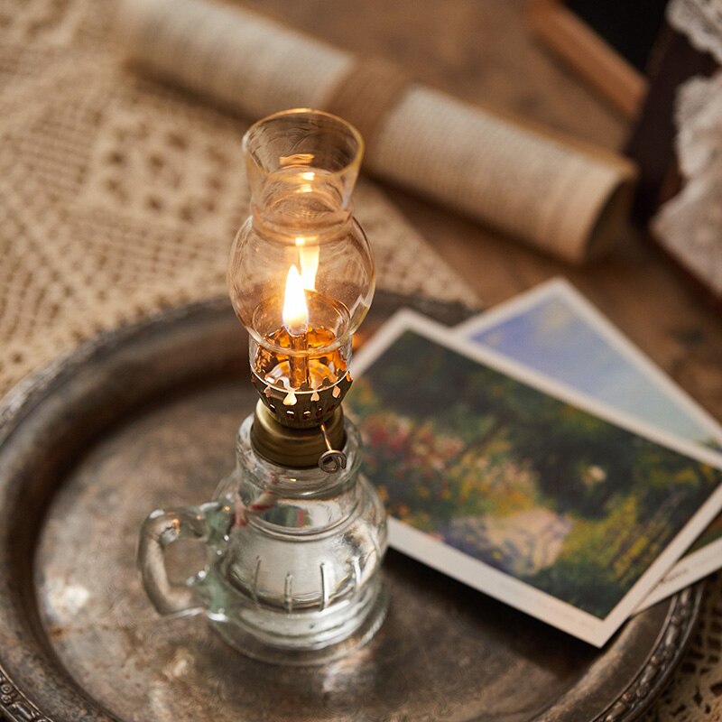 Vintage Kerosene Oil Lamp | Bowlift