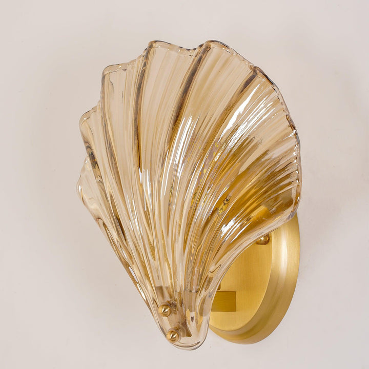 Shell wall lamp - Bring maritime elegance into your home | Bowlift