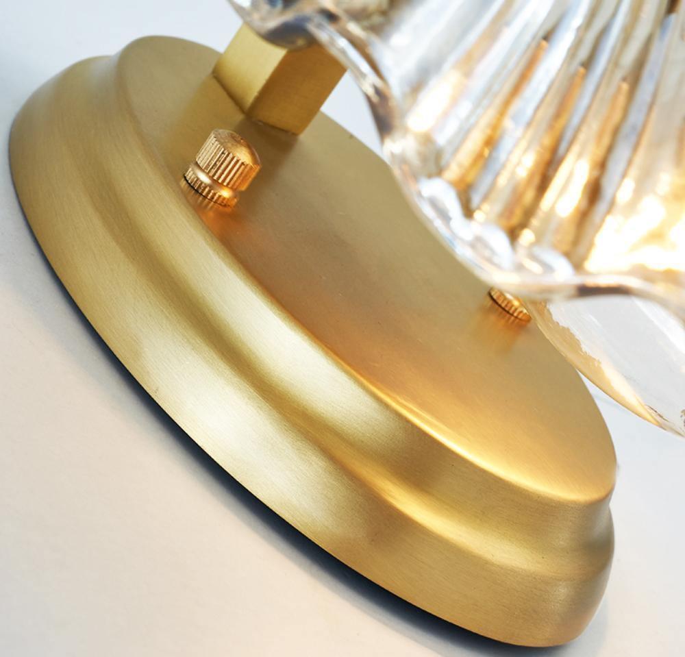 Shell wall lamp - Bring maritime elegance into your home | Bowlift