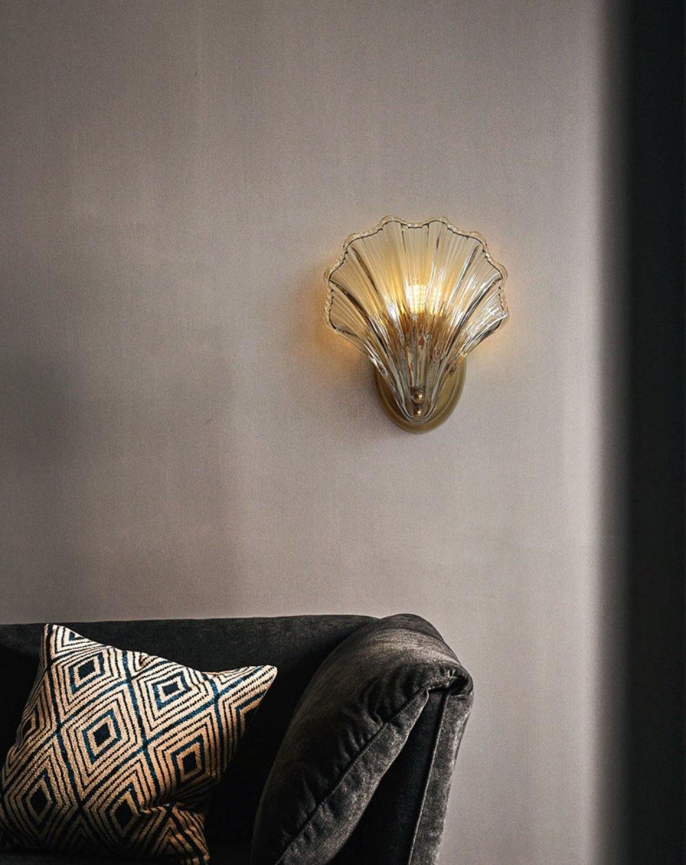 Shell wall lamp - Bring maritime elegance into your home | Bowlift