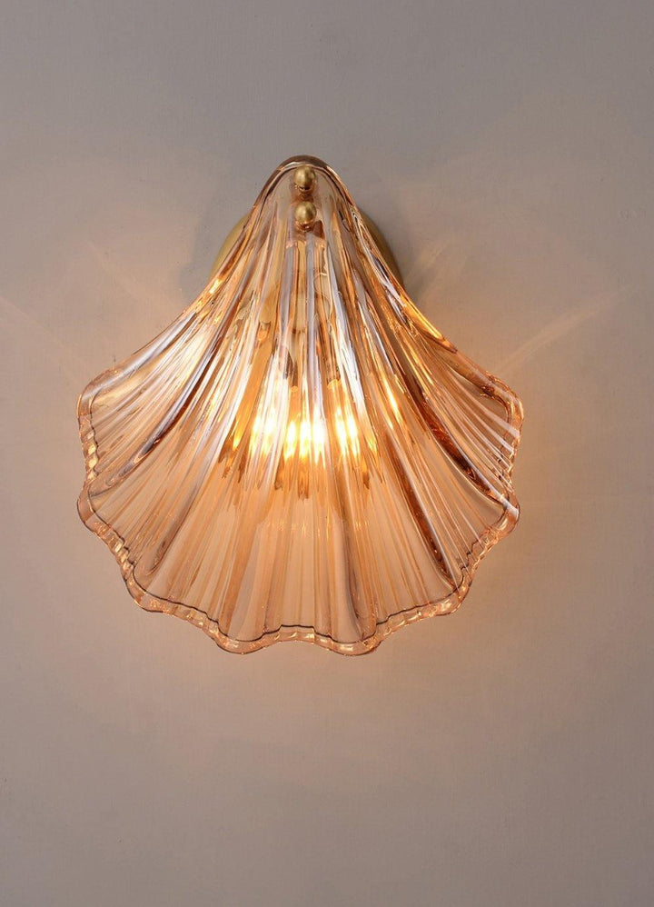 Shell wall lamp - Bring maritime elegance into your home | Bowlift