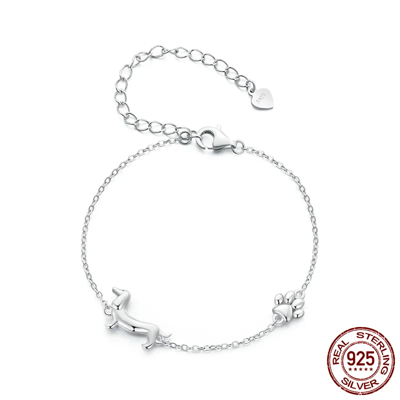 Charming Bracelet with Cute Dachshund Pendant Bowlift