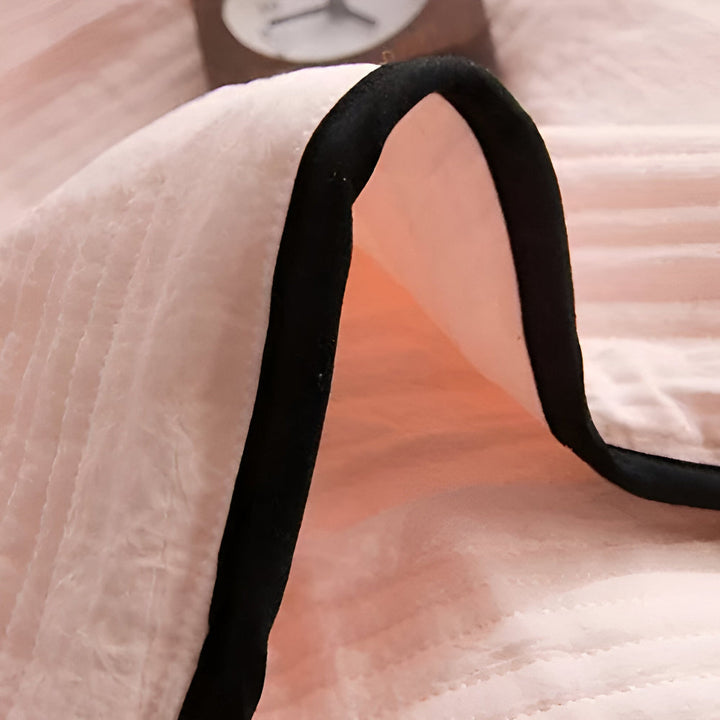 BowLift | Summer blanket made of Breathable & Cool to the Touch Fabric