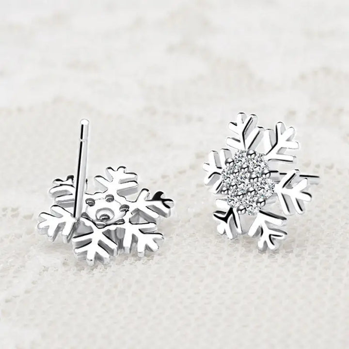 BowLift | Aureline Sneeuwvlok Oorbellen – Elegante Zirkon Charme Oorbellen, Transparante Glans & Perfect Cadeau voor de Feestdagen