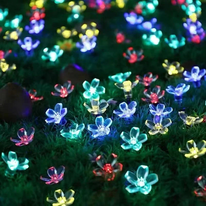 BowLift | LuxeLumen Garden Flower | Elegant solar-powered lighting for an enchanting garden