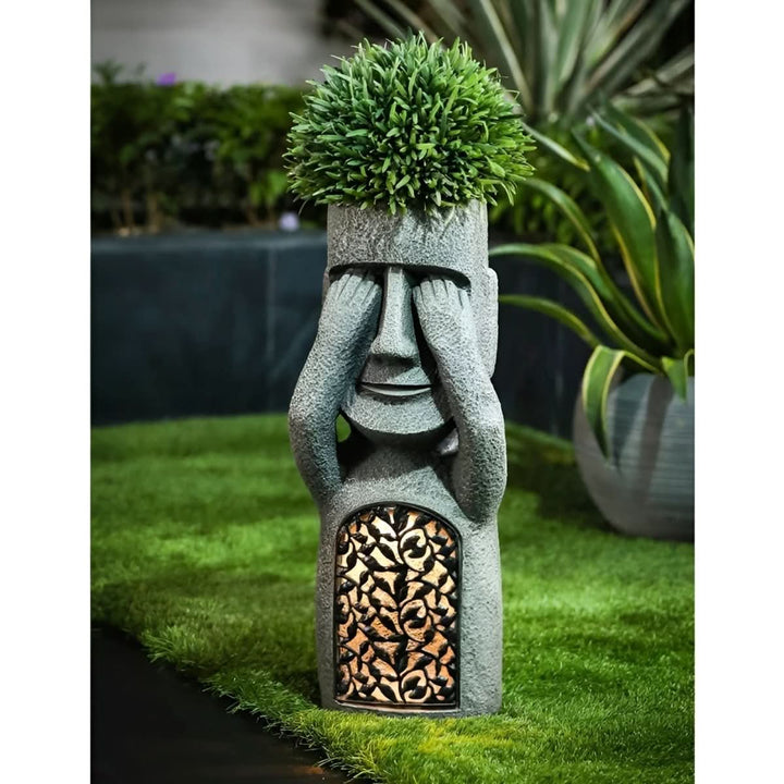 BowLift | solar resin garden statues for an enchanting atmosphere