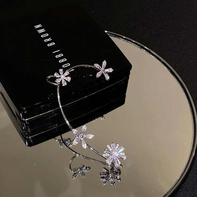 BowLift | Spinning Snowflake Earrings
