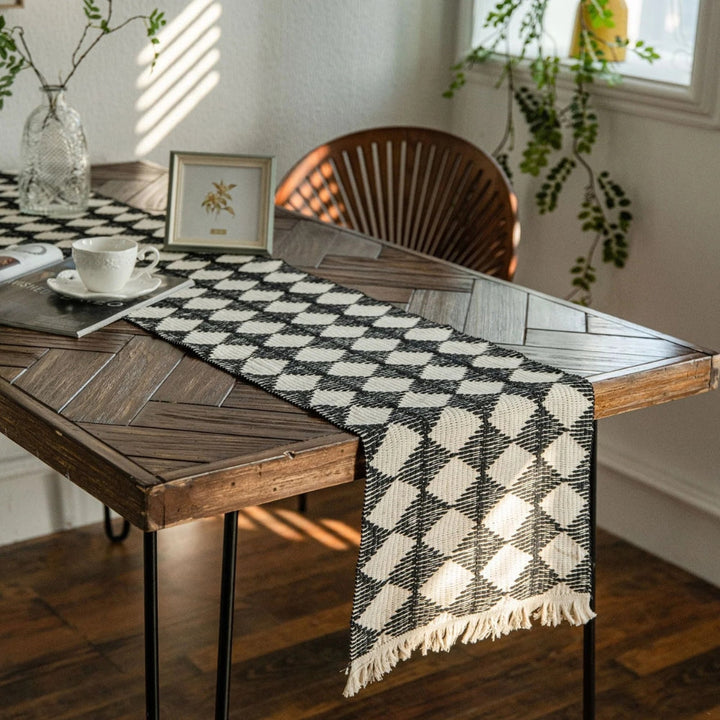 BowLift | Stitching Tassel Diamond Table Runner