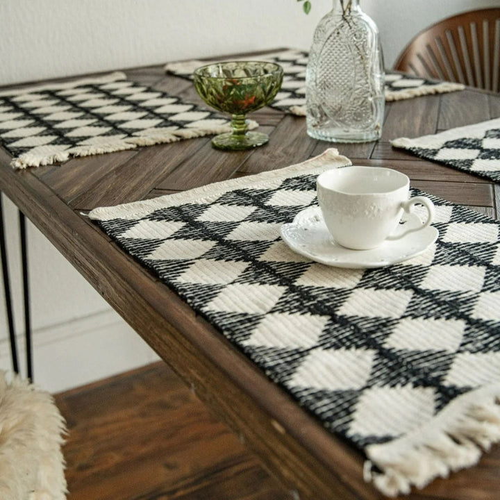 BowLift | Stitching Tassel Diamond Table Runner