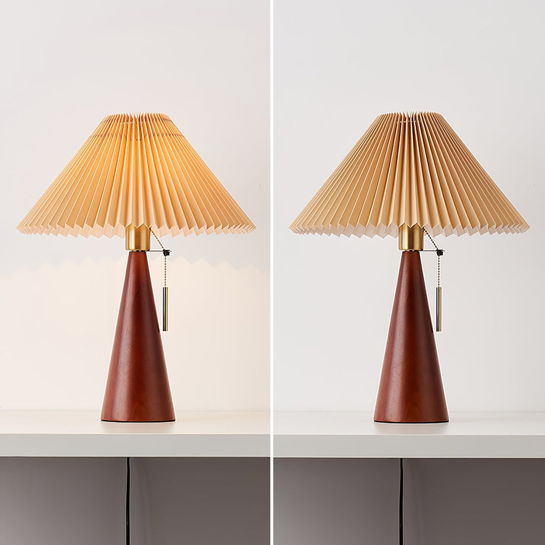 BowLift | AntiqueRadiance – Elegant Wood and Metal Table Lamp