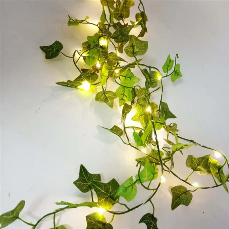BowLift | Christmas LED Lights in the Shape of Green Leaves – Energy Saving, Batteries, High Quality, Perfect for Decoration