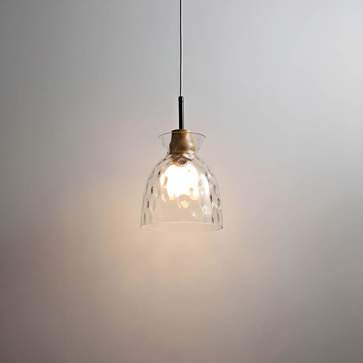 BowLift | Enhance your interior style with this stunning lamp