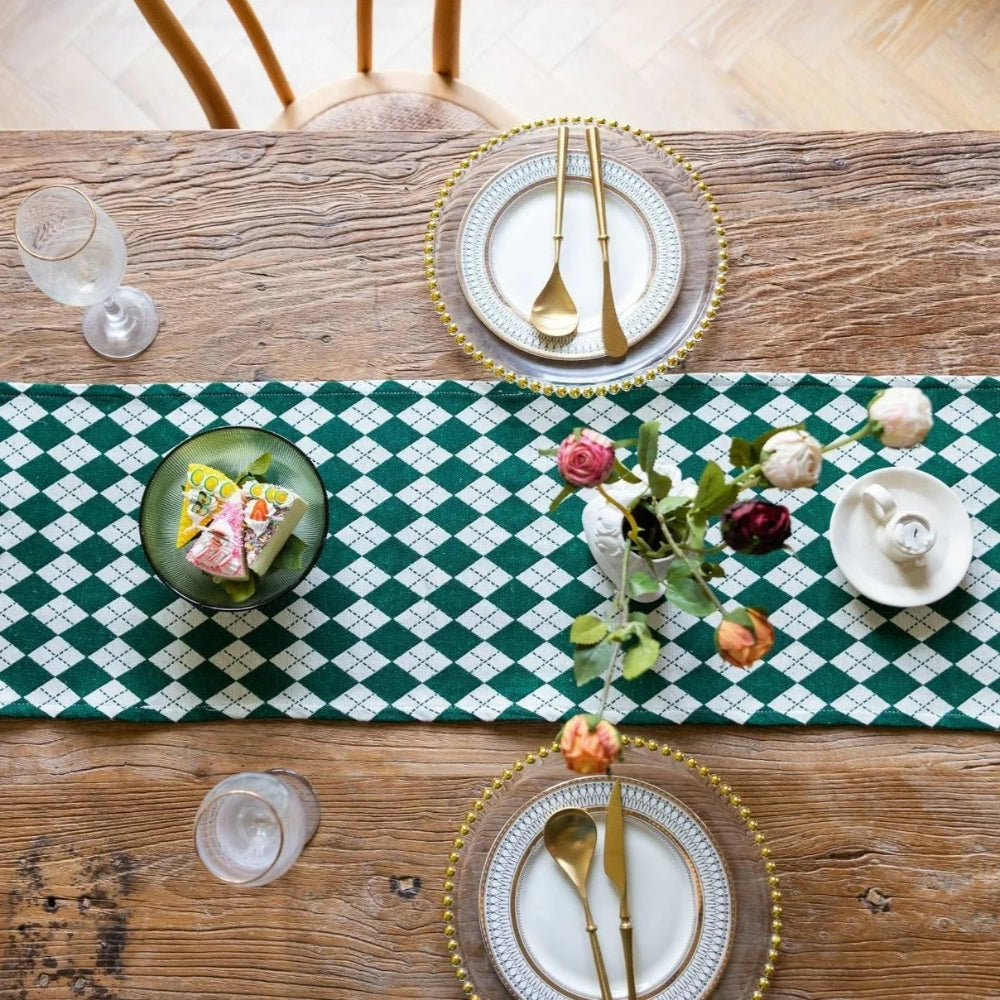 BowLift | Tasseled Diamond Checkered Table Runner