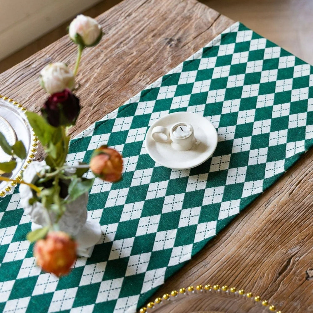 BowLift | Tasseled Diamond Checkered Table Runner