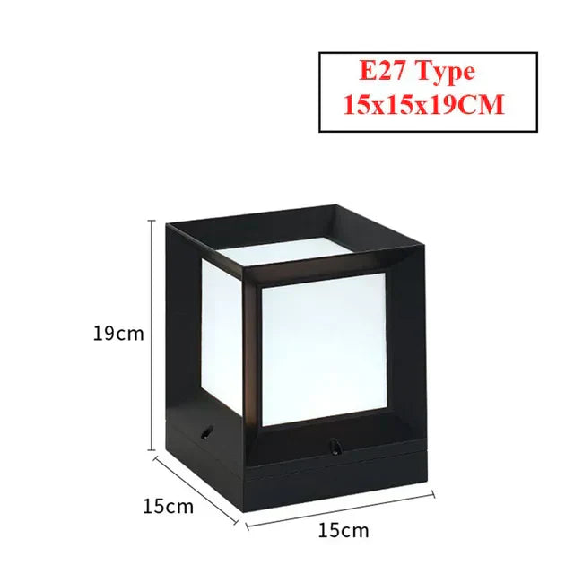 Outdoor Standalone Lamp for Gates and Driveways - Modern Lighting with LED | Bowlift