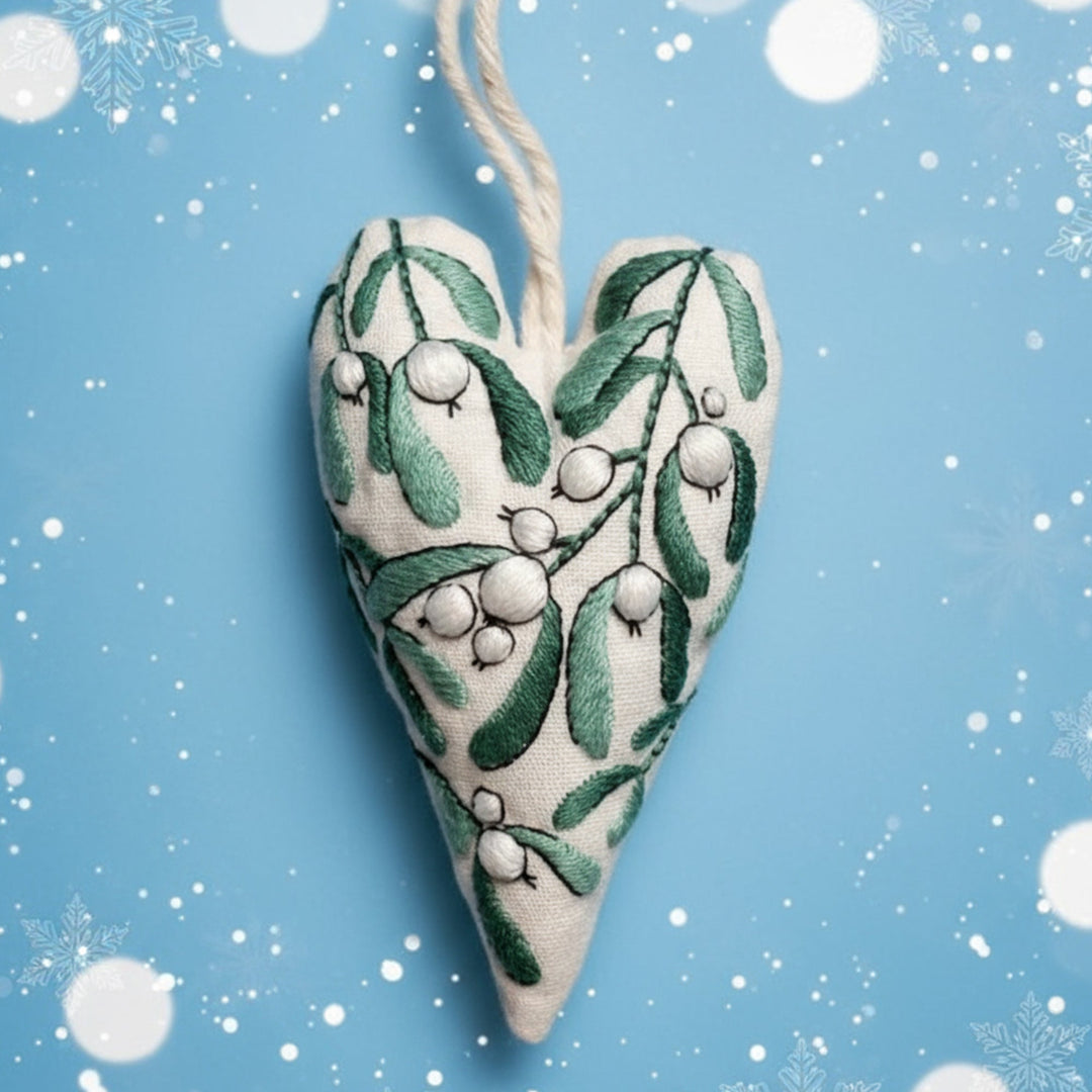 DIY Christmas Ornament Kit – Heart-Shaped Hand Embroidery Craft Bowlift